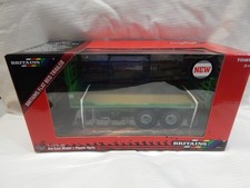 BRITAINS FLAT BED TWIN  AXLE TRAILER 43414 BNIB 1:32