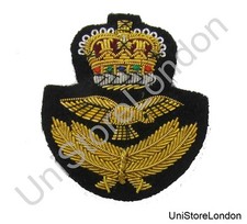 Badge RAF Officer's Beret Badge With Queen's Crown R945