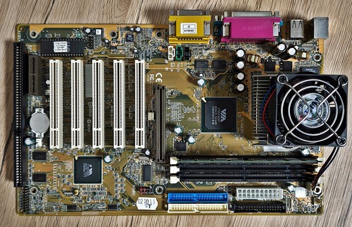 Shuttle av18 socket 370 - av18,