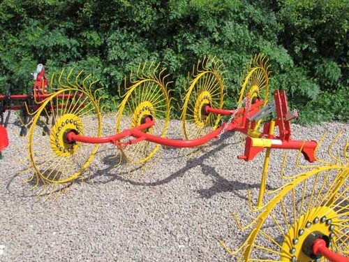 Acrobat wheel hay and straw - wheel,