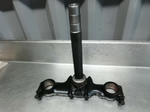 Kawasaki gt550 bottom yoke - yoke, gt