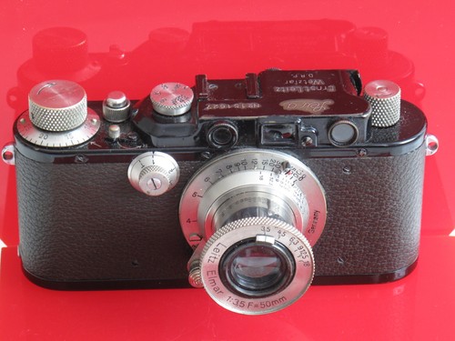 Leica black paint - model, iii