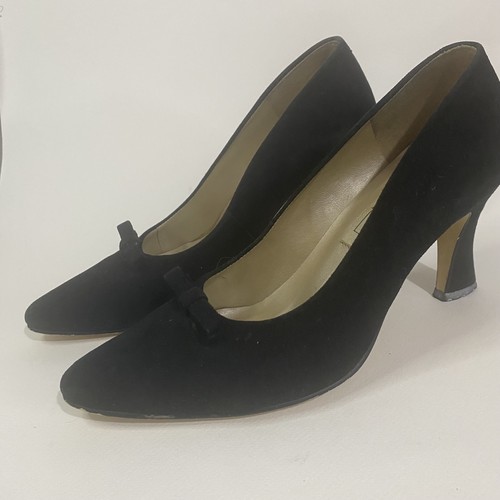 1970 black suede heeled - 1970's,