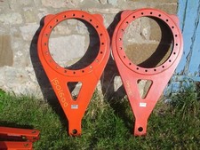 Hagglunds motor reaction arm