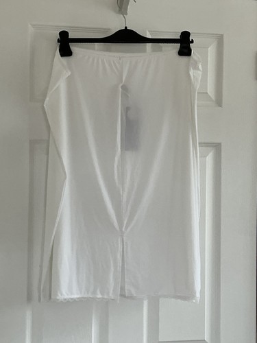 Bnwt plus size s - m&s, cooling