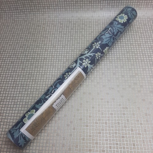 William morris blackthorn - morris,
