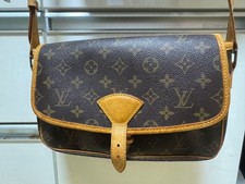 LOUIS VUITTON Shoulder Bag