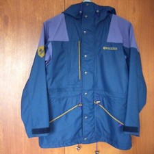 Phoenix NOS Vintage (late 90's)  Three Layer Gore-Tex Jacket. SIZE M.