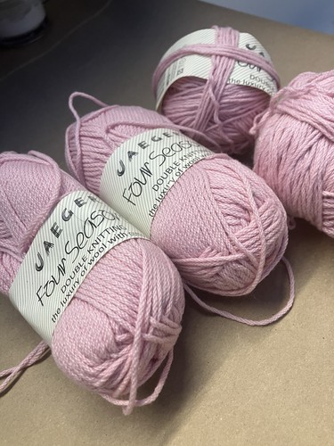 Lot skeins jaeger - skeins, four