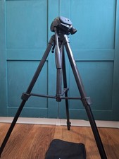 Velbon ex440 tripod. Great