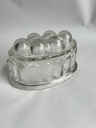 Vintage retro jelly mould