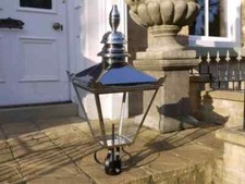 VICTORIAN LANTERN LAMP POST
