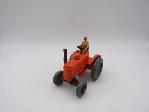 Dinky toys 301 - field, marshall