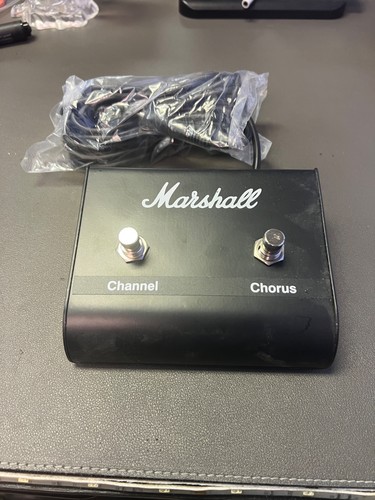 Marshall two button foot - button,