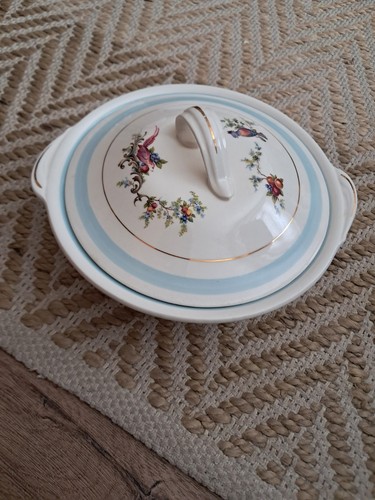 Grindley cream petal - cream, vintage