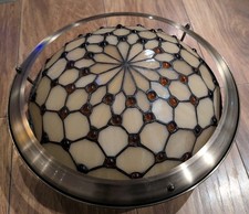 Tiffany-Style Stained Oyster