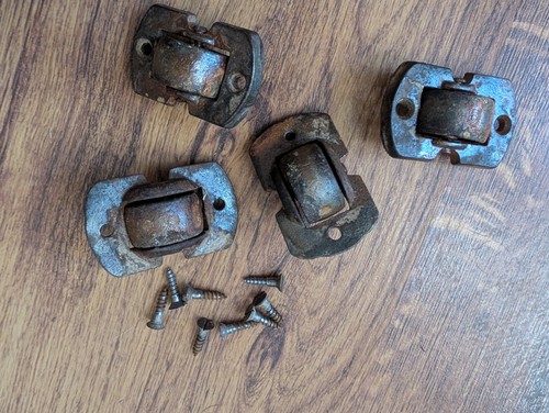 Pump organ metal wheels - pump,