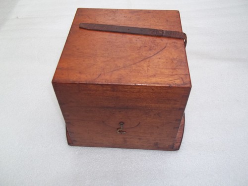 Antique marine chronometer - ,