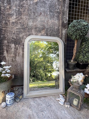 Pretty decorative grey - pretty,