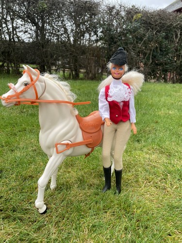 Vintage sindy tiffany - vintage,