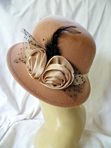 Beige cotton felt cloche - beige,