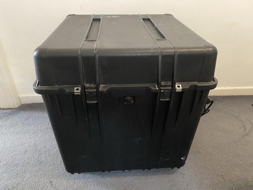 Pelican case o370 used good - case,