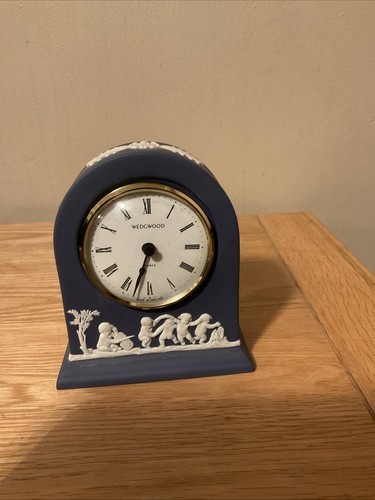 Wedgewood jasperware clock - wedgewood,