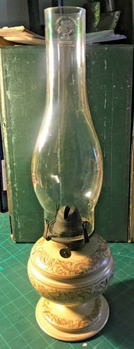Antique ceramic oil - , lamp