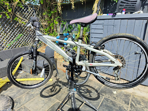 Saracen 20in bmx bike - bmx,