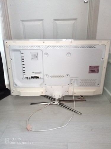 Samsung smart tv white - 36'',
