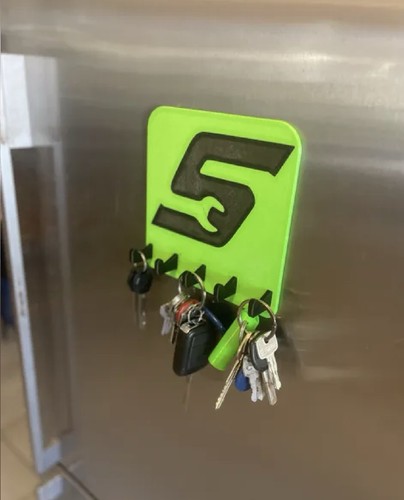 Snap magnetic key - on, holder