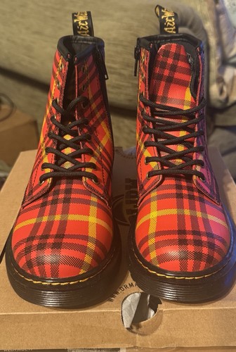 Bnib tartan jnr 1460 leather - jnr,