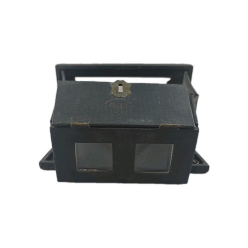 Folding stereoscopic viewer - stereoscopic,