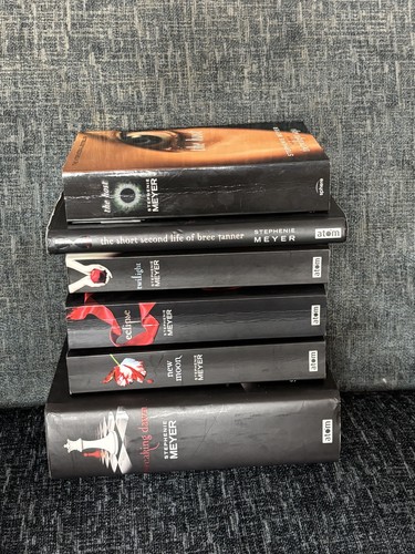 Twilight saga books bundle - books, by