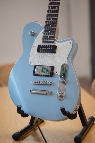 Reverend double agent - reverend, blue