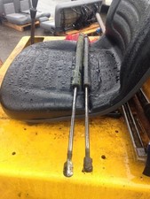 VW T4 2.4 TRANSPORTER 1993 PAIR OF TAILGATE HYDRAULIC LIFTING STRUTS
