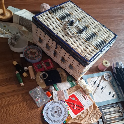 Large collection vintage - large, of