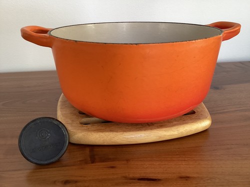 Creuset cast iron - le, volcanic