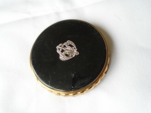 Powder compact vintage - vintage,