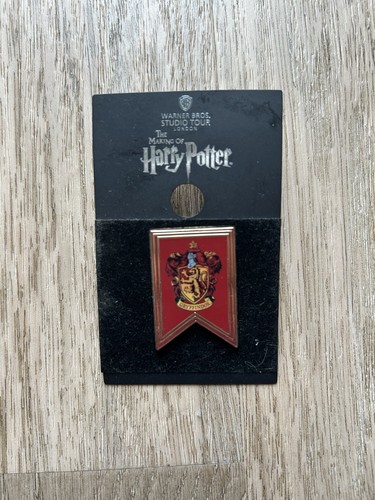 Harry potter gryffindor pin - harry,