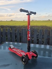 Micro Maxi Red Deluxe LED Foldable RED  Scooter  Very Good Condition