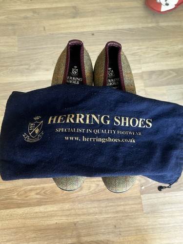 Herring men monarch house - herring,