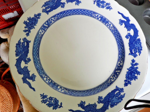 Vintage royal cauldon - royal,