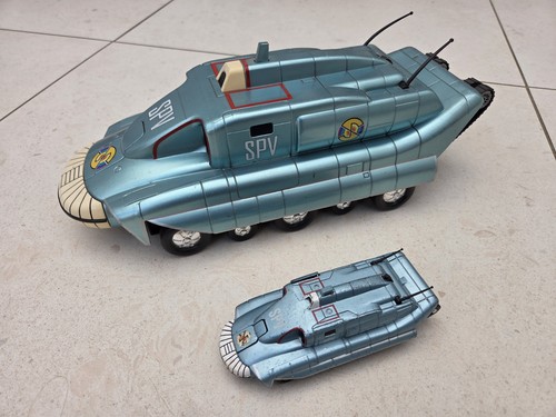 Captain scarlet spv - scarlet,