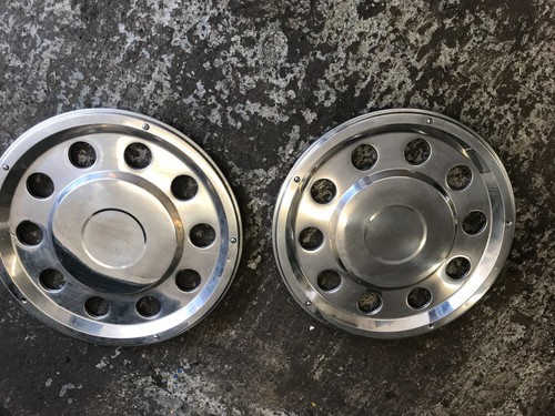 Pair rear wheel trims - rear,