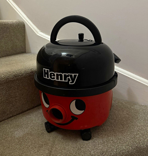 Numatic henry vacuum cleaner - numatic,