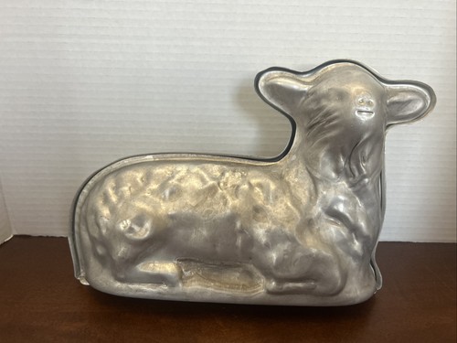 Vintage cast aluminum - aluminum, lamb