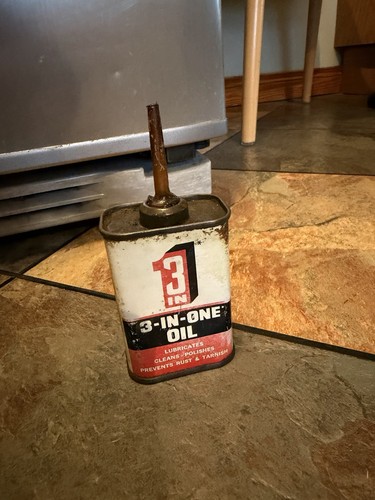 Old oil can tin - oil,