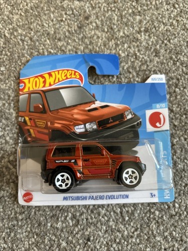Hot wheels mitsubishi pajero - mitsubishi,