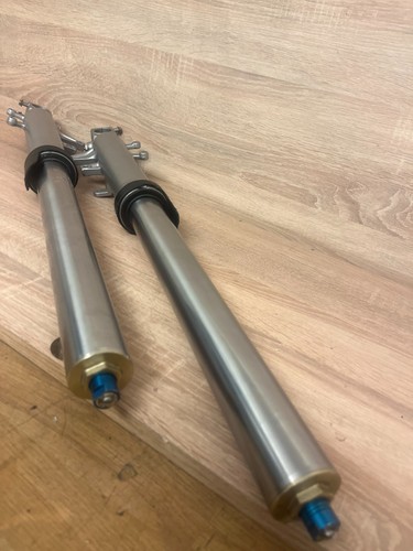 Suzuki gsxr 600 forks - gsxr,